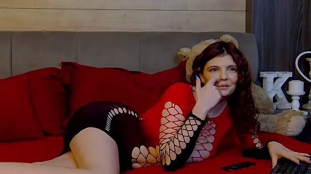 دردشة DesireMilf الجنسية المباشرة