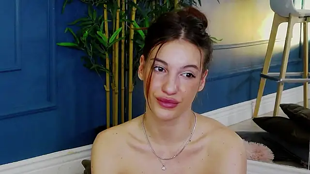 KimmDaviss 在線直播表演