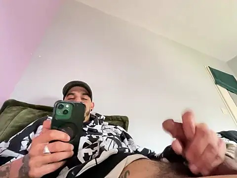 Rebeu313 在線直播表演