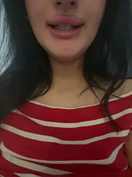 Milana_UK Adlı Modelin Canlı XXX Sohbeti