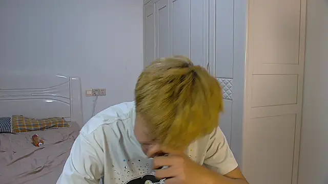 Chocolates-001 Live XXX-Chat