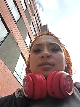 Chatroom XXX en direct de Mariana-94