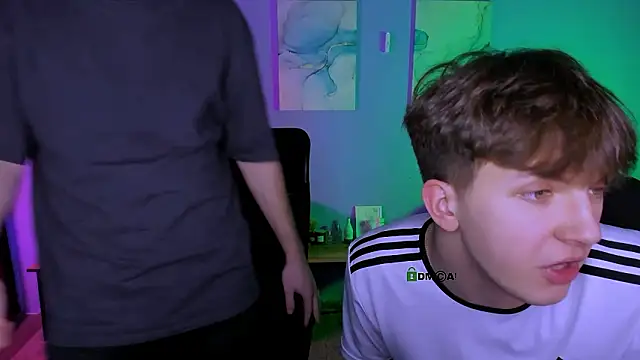 عرض كام travis_wolf_