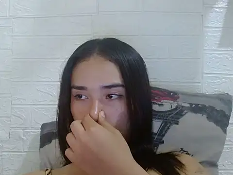 ShinningEthene's Live XXX Chat