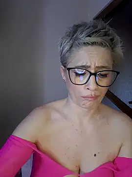 LunaBlaiseのライブXXXチャット