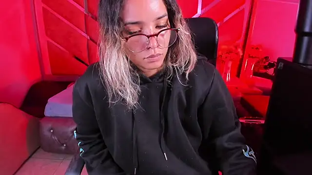 Olivia_Fox69 Live XXX-Chat