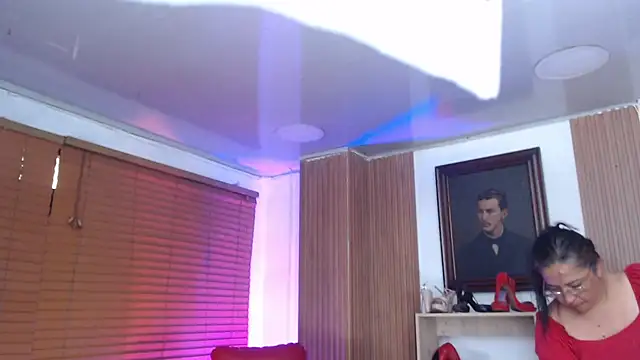 paola_xm's Live XXX Chat