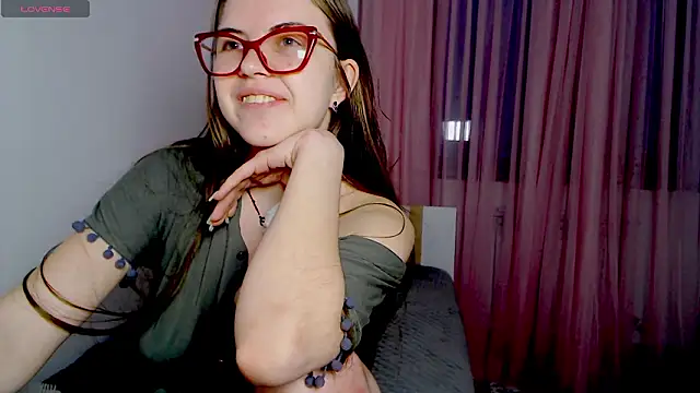 Sarah_HS' Live XXX Chat