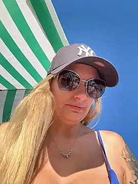 Chatroom XXX en direct de Betsy