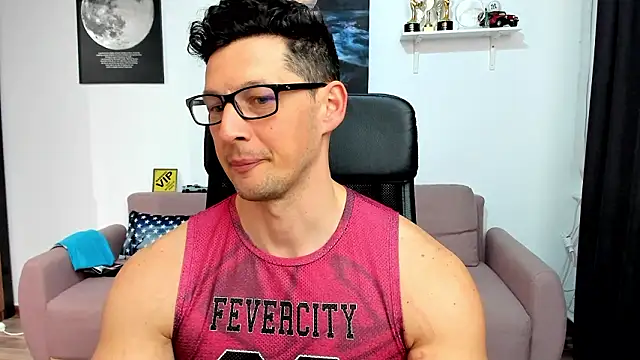 BrutusK08 现场XXX聊天