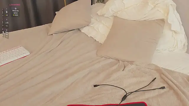 Jessie_Rayne Show in webcam