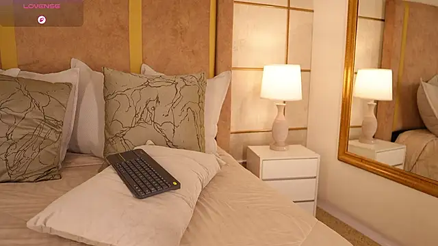 Živý XXX chat lyrabellini