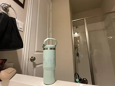 wynterheat: онлайн-секс-чат