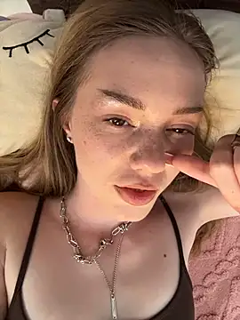 MilaMoone Live XXX-chat