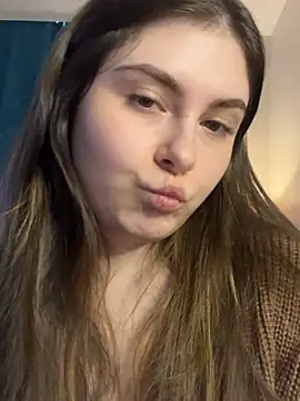 Lovely_Waifu Adlı Modelin Canlı XXX Sohbeti