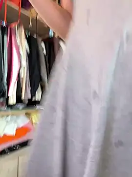 didihairypussyのウェブカメラショー