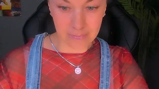 AnaMills' Live XXX Chat