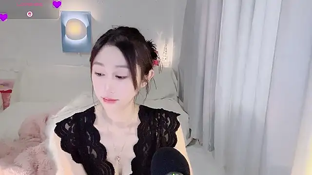 mistylana_ Adlı Modelin Canlı XXX Sohbeti