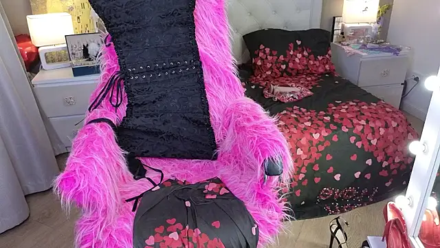 RoxalanaStar Adlı Modelin Canlı XXX Sohbeti