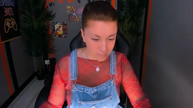 AnaMills' Live XXX Chat