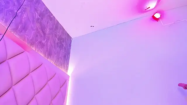 AntonellaQueenn 现场XXX聊天