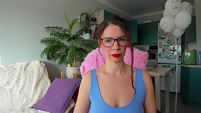 ChristinaGlory 라이브 XXX 채팅