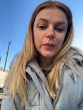 HarrietDart live XXX chat