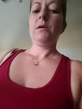 NikkiBlisss élő XXX-chatje