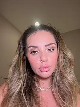 Онлайн чат XXX Alirawrz