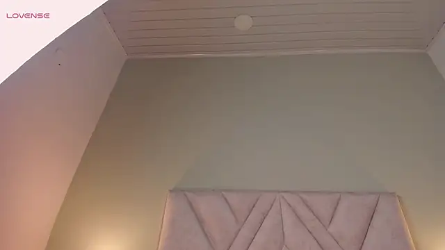 Онлайн чат XXX victoria_becker_