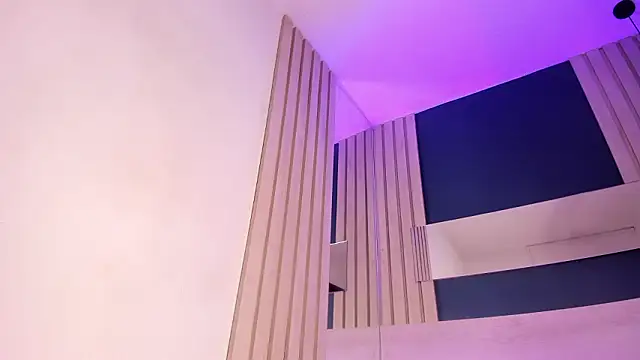 XXX chat uživo modela SofiCandy_