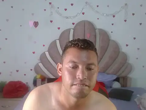 Show modela sven_fox723 na web-kameri