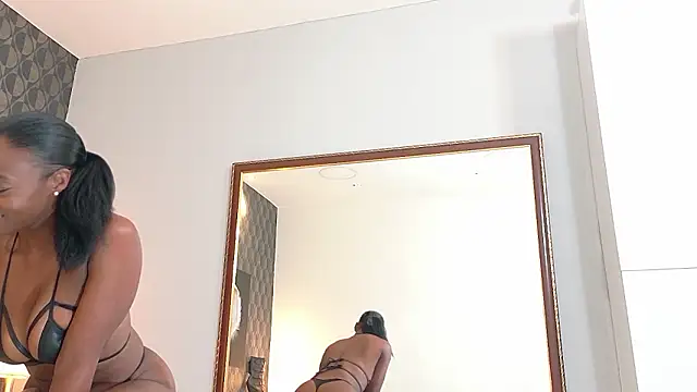 ScarleetSmith's Live XXX Chat