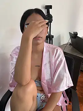 kitty_rousse01's Live XXX Chat