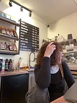 cinnabon_'s Live XXX Chat