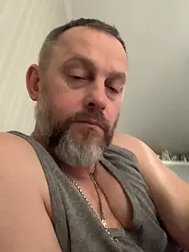 Frosl 现场XXX聊天