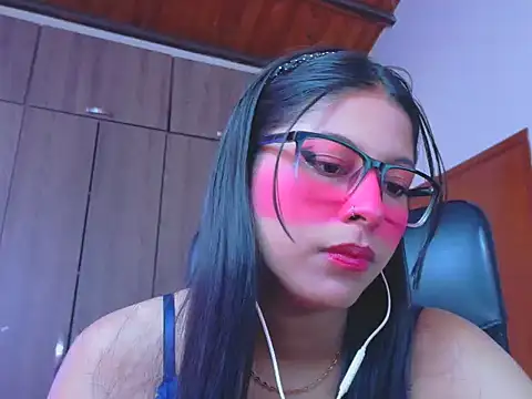 Živý XXX chat _ALLYSON18_