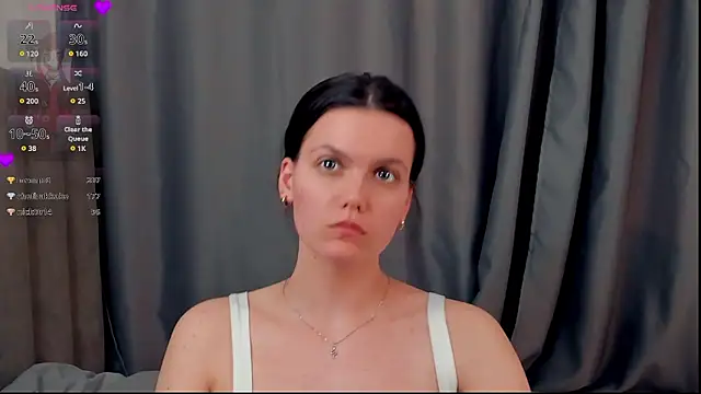 AnnettWildin's Live XXX Chat