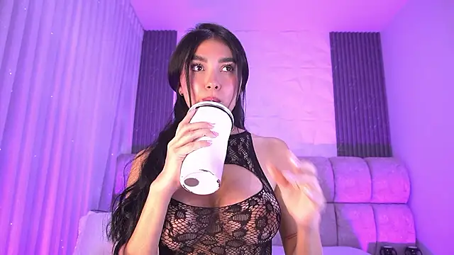 katy_rioss Adlı Modelin Canlı XXX Sohbeti