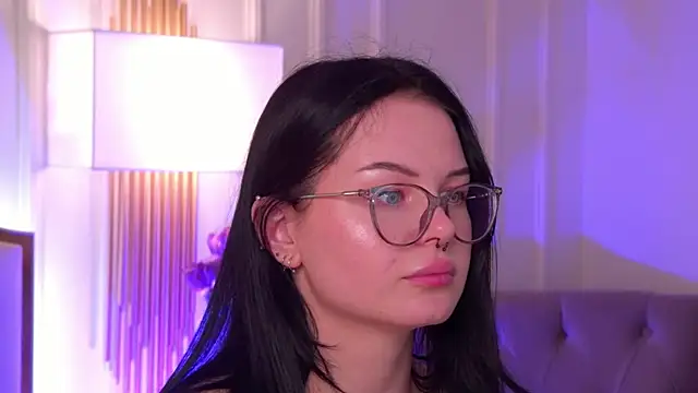 CindyMil: онлайн-секс-чат