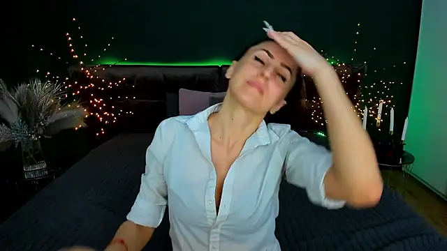 Rebecca_Diamond: онлайн-секс-чат