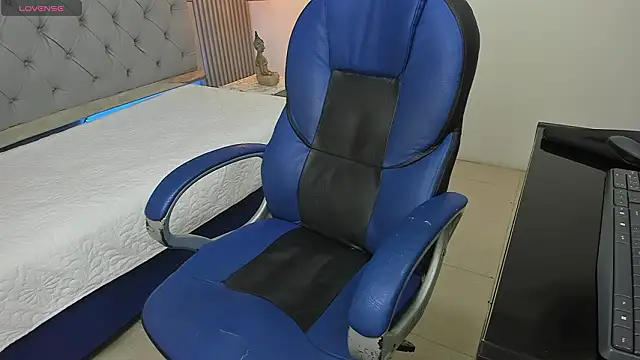 SamBlack_: διαδικτυακό σόου στην κάμερα