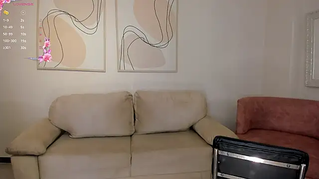 JuanitaClay's Live XXX Chat