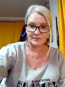 irinamaux 在線直播表演