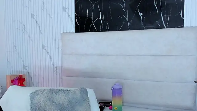 Reginavegaa's Live XXX Chat