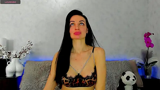 Chat XXX en directo de Tina_Mart