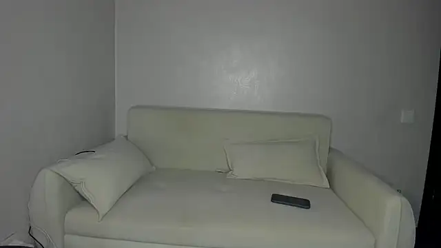 Онлайн чат XXX Elle_Milfa