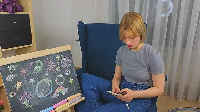 Онлайн чат XXX CythiaOttum