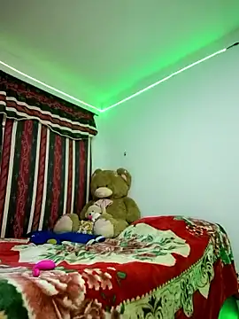 Pokazy przed kamerką – Foxylisaflores