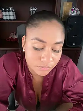 Chat XXX en directo de SSCARLETH_